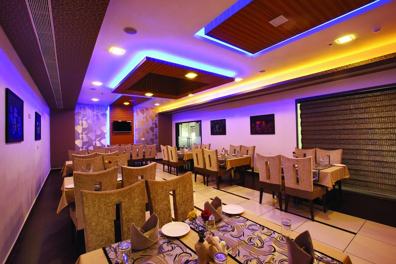 Hotel Aswathy Kodungallur Exterior photo
